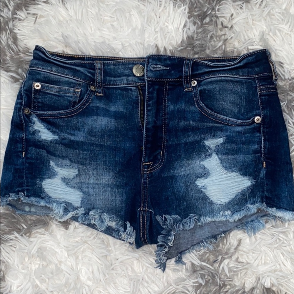AE dark distressed short short
